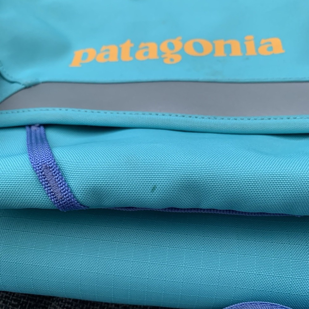 Patagonia Half Mass Mini Messenger Bag - Picture 5 of 10